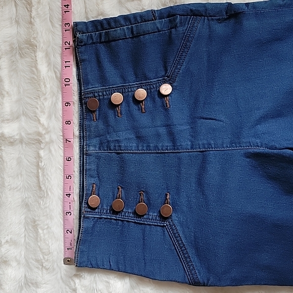 EUC High Rise Jeans 28๐ - Picture 5 of 10